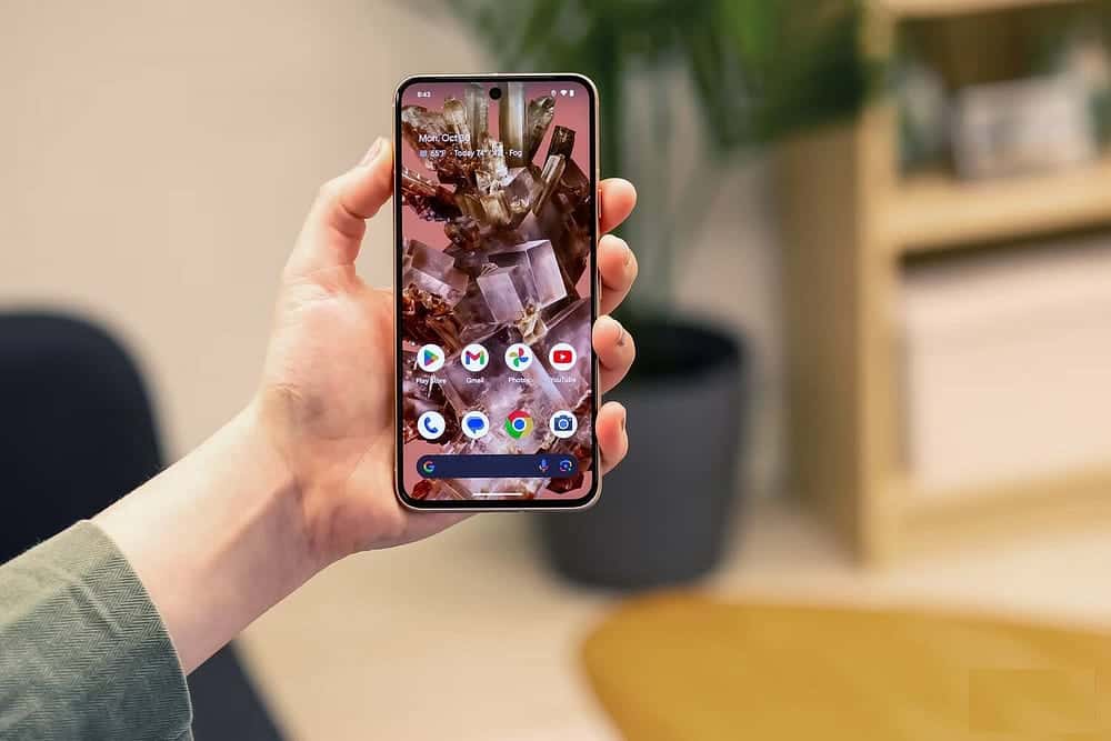 صورة لـ مراجعة Google Pixel 8: اكتشف كيف أصبح أفضل من السابق مع إضافة ميزات مُبهرة | 1jqO_KoeND3neYQK_MSg9kw-DzTechs