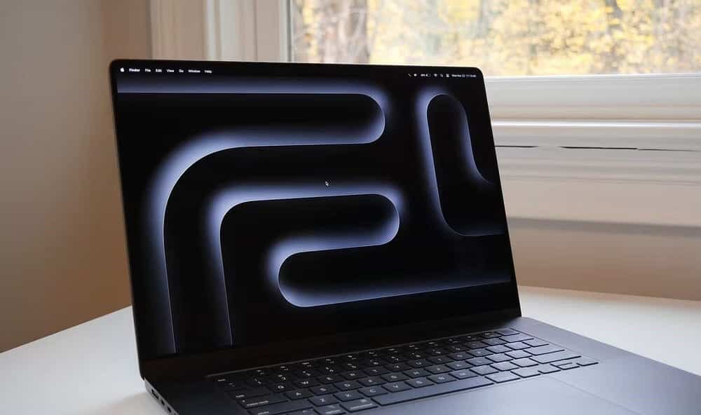 صورة لـ مُراجعة MacBook Pro مقاس 16 بوصة المُزوَّد بـ M3 Pro: إلقاء نظرة شاملة من الداخل والخارج | 1v1jIwIyxJ0Cf13bI7ieiYQ-DzTechs