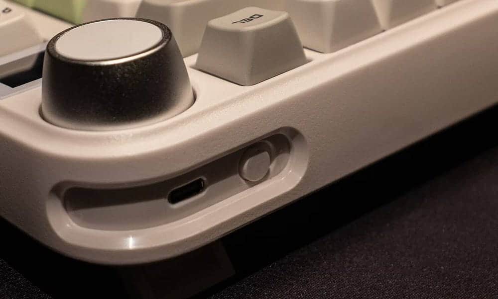 صورة لـ تجربة Epomaker TH80-X: لوحة مفاتيح ميكانيكية 75% بتصميم اقتصادي وميزات مُتقدمة | 11I61YP6rRZ_V976SCugR2w-DzTechs