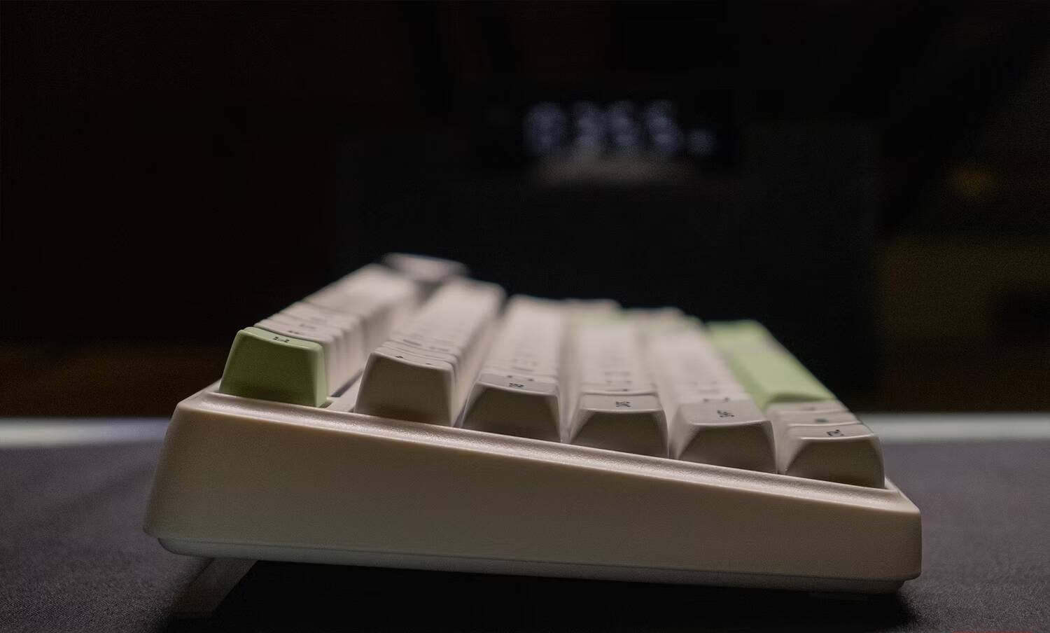 صورة لـ تجربة Epomaker TH80-X: لوحة مفاتيح ميكانيكية 75% بتصميم اقتصادي وميزات مُتقدمة | 1259VOjqji7BE6Tr7-T0R0w-DzTechs