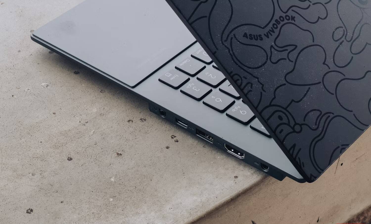 صورة لـ مُراجعة ASUS Vivobook S 15 OLED BAPE Edition: جمال التصميم والأداء المُتقدم في جهاز واحد | 18Z9BQf9Uq6CRm4tkwZc_zA-DzTechs