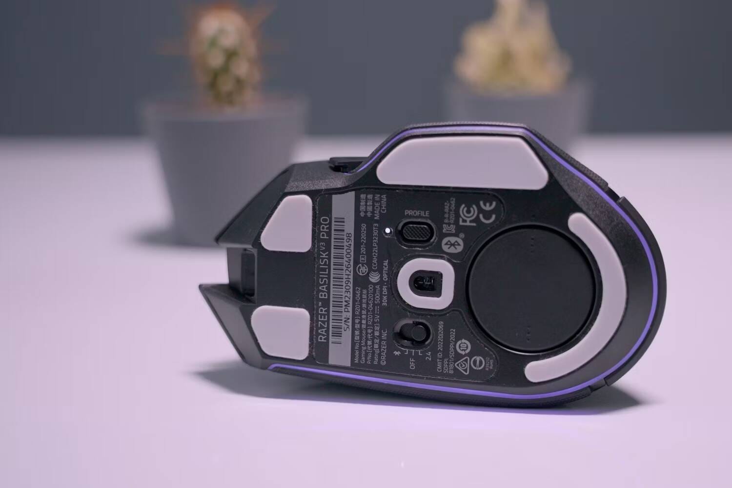 صورة لـ مُراجعة Razer Basilisk V3 Pro: ماوس يُقدم أداء فائق واستجابة سريعة في عالم الألعاب | 1HWSP-xjrWNCyklo1N37dDQ-DzTechs