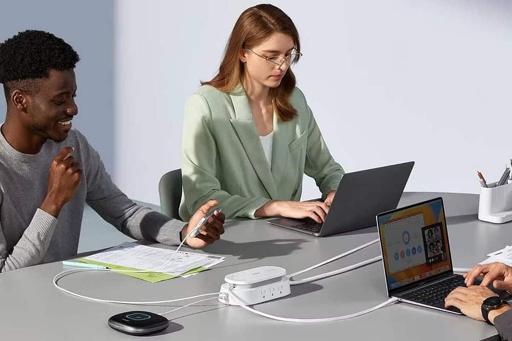 صورة لـ أبرز محطات الشحن الذكية لأجهزتك المُتعددة في هذا العام | 1UZZmWkhLX6FrWEy6hErPLw-DzTechs