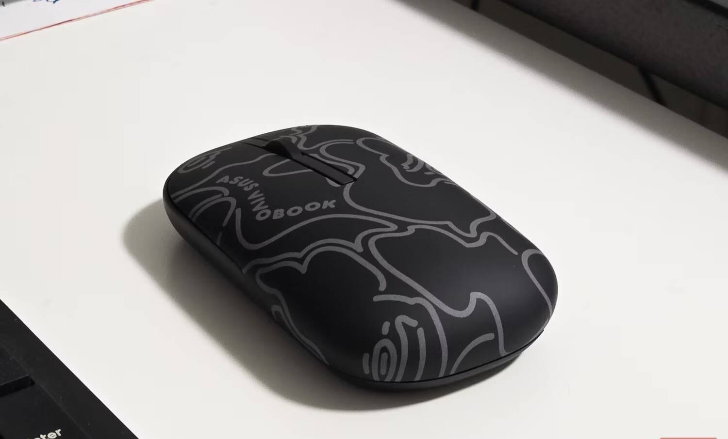 صورة لـ مُراجعة ASUS Vivobook S 15 OLED BAPE Edition: جمال التصميم والأداء المُتقدم في جهاز واحد | 1p6mR-i04WhX8Ndwc_DgbZg-DzTechs