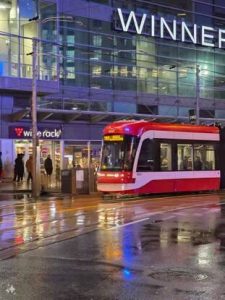 صورة لـ Samsung Galaxy S24 Ultra تحت المجهر:استعراض شامل لمُميزاته وقدرات الذكاء الاصطناعي | 1wNhE_Jm08vaFb__Ov_V6Mg-DzTechs