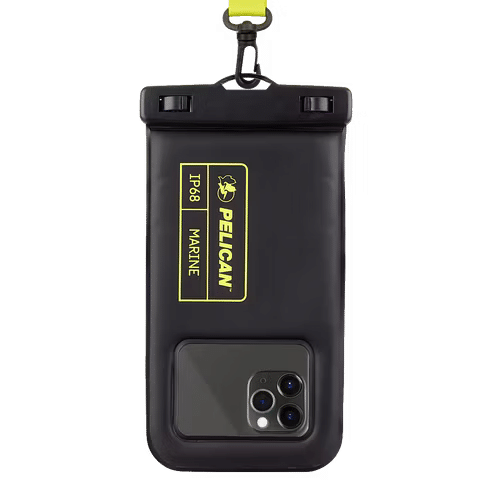 صورة لـ أفضل حافظات الهواتف المُقاومة للماء: دليل اختيارك الأمثل للإستمتاع برحلاتك | pelican-marine-pouch.avif_