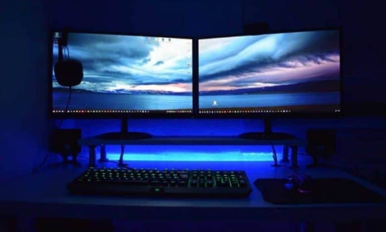 صورة لـ كيفية استخدام خلفيات مُختلفة لكل شاشة خارجية مُتصلة في Windows 10/11 | 10iqtMtIYEu9R7rQp-LgYdQ-DzTechs