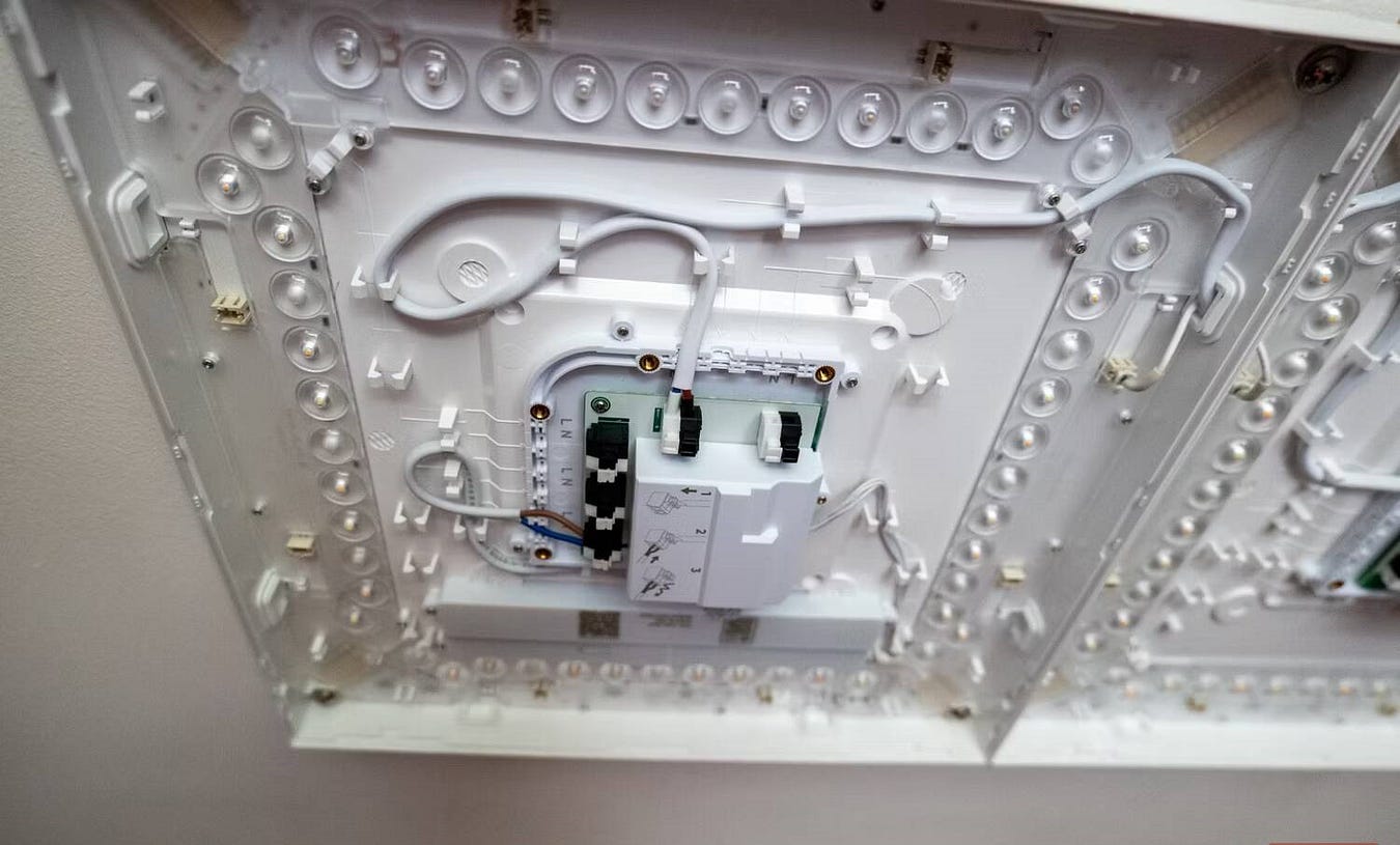 صورة لـ مُراجعة Nanoleaf Skylight: الإضاءة المُبتكرة للسقف – ماذا يجب أن تعرف قبل الشراء؟ | 1D83-QJ5_0bMs2aqp_KciSw-DzTechs