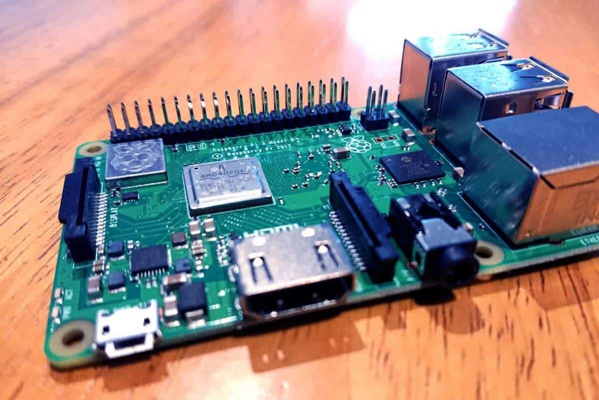 صورة لـ الأسباب المُحتملة لعدم تشغيل Raspberry Pi وكيفية حلها بطرق مُختلفة | 1Eh58CNRDFF3R0Ac6ke3_Ng-DzTechs