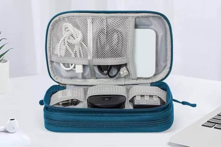 صورة لـ إكسسوارات السفر التي لا تُريد مغادرة المنزل بدونها لرحلات مُمتعة ومُريحة | 1IwDp46Xr4Ue-vNOtqyEAog-DzTechs