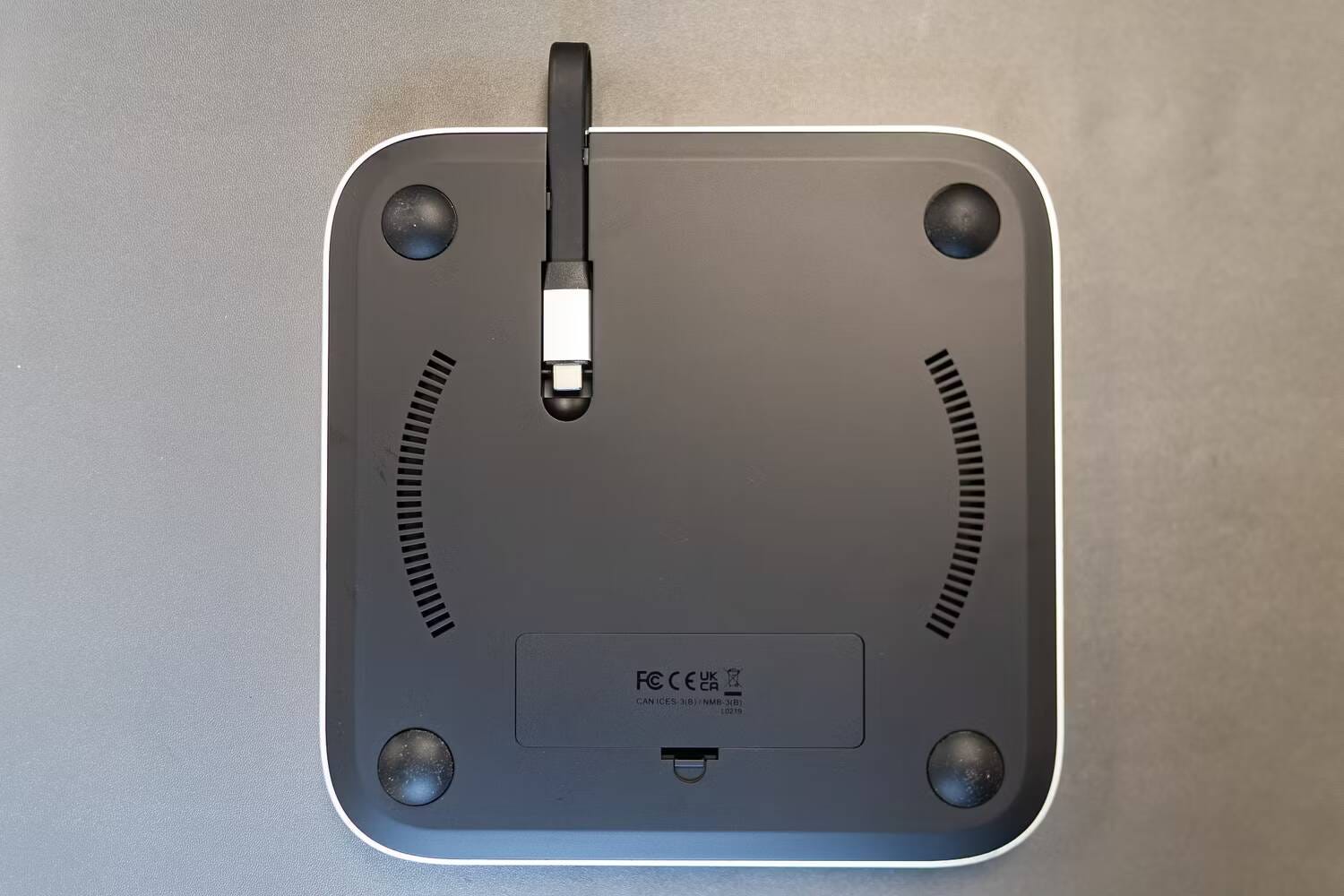 صورة لـ مُراجعة Satechi Stand & Hub With SSD Enclosure: اجعل الـ Mac Mini كمبيوتر مكتبي شبه مثالي | 1L5IOpWnsjlA4tuZzv1oZcQ-DzTechs