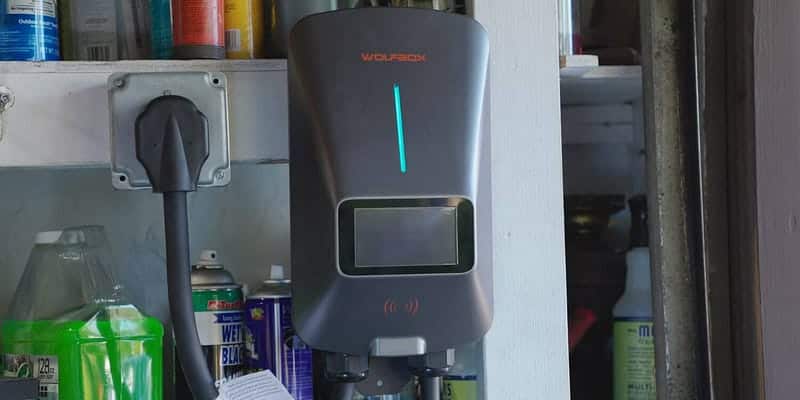 صورة لـ شاحن Wolfbox Level 2 EV: التحكم اللاسلكي والجدولة الذكية أثناء شحن سيارتك الكهربائي | 1p4YuKxhIJjqC5VDTcChz-A-DzTechs