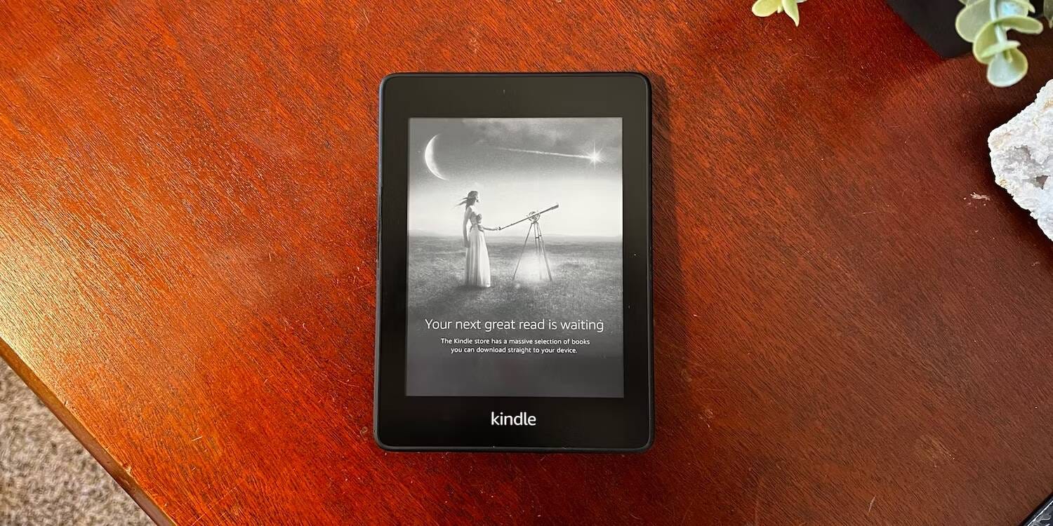 صورة لـ مُقارنة بين Kindle و Nook: أي قارئ للكتب الإلكترونية هو الأفضل لك؟ | 1w-CPys8krEg62Pr00Jm1dQ-DzTechs