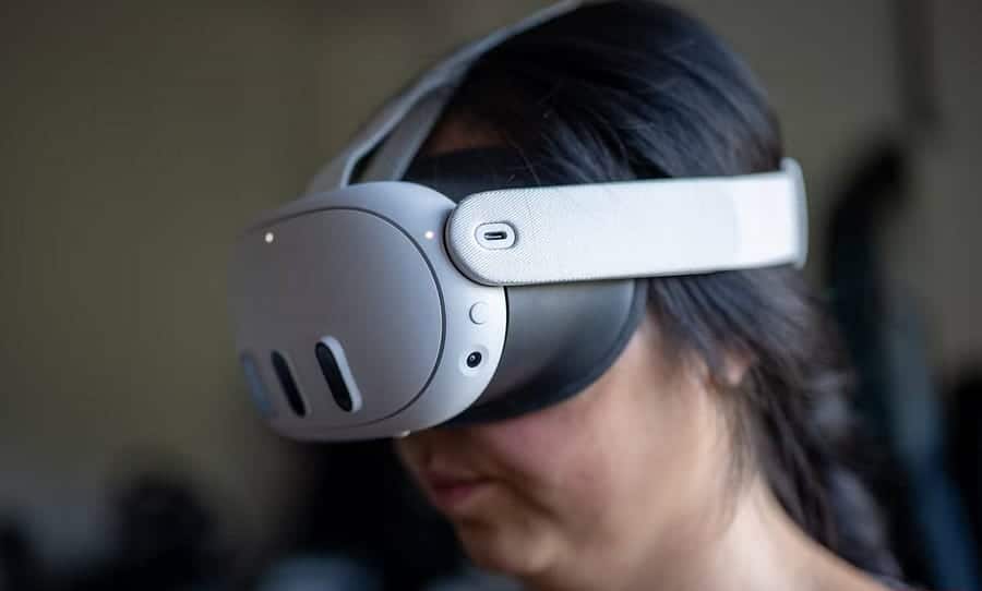 صورة لـ مُقارنة بين Apple Vision Pro و Meta Quest 3: ما هي نظارة VR/AR الأفضل لاحتياجاتك؟ | 1EdMXeS0Zd91MbbdUaryyqg-DzTechs