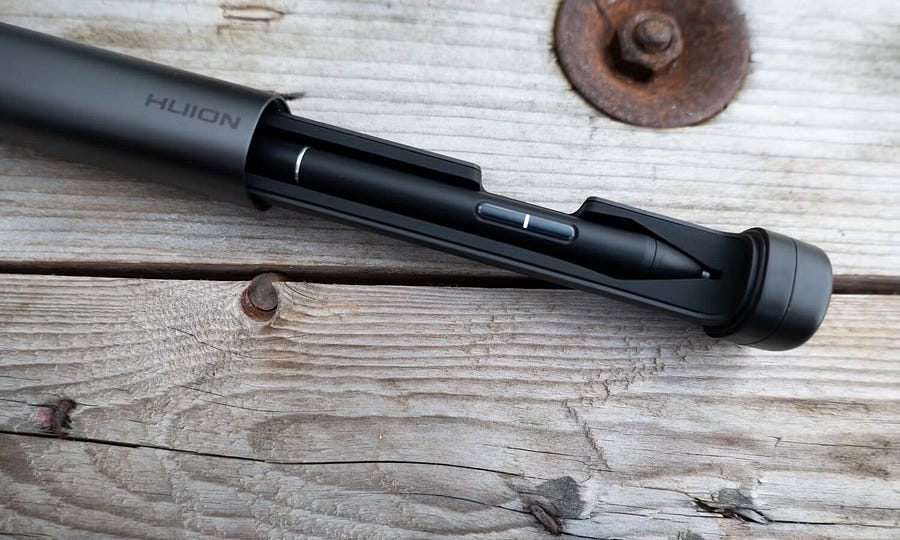 صورة لـ مُراجعة Huion Kamvas Studio 16: أفضل كلوحة رسم بدلًا من الكمبيوتر اللوحي | 1L-ap1LONsBHcQgNZw7vH7Q-DzTechs