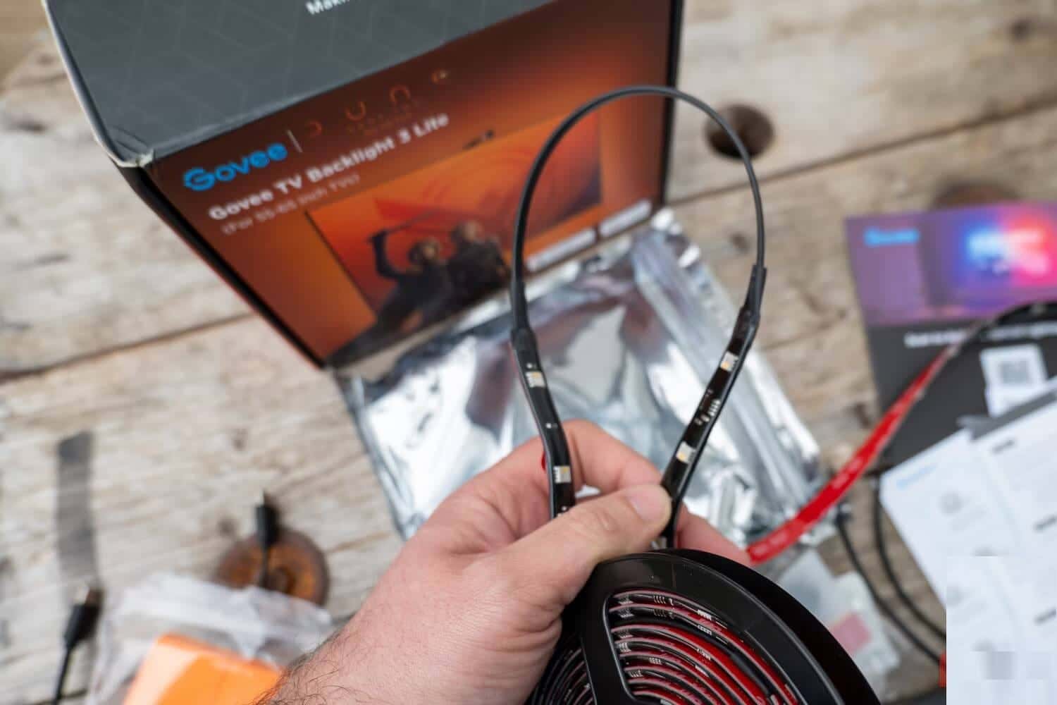 صورة لـ مُراجعة Govee TV Backlight 3 Lite: إضاءة مُحيطة لمُطابقة تقنية Ambilight بسعر معقول | 1R_6LJL9M2ymxWv-iwjMyRA-DzTechs