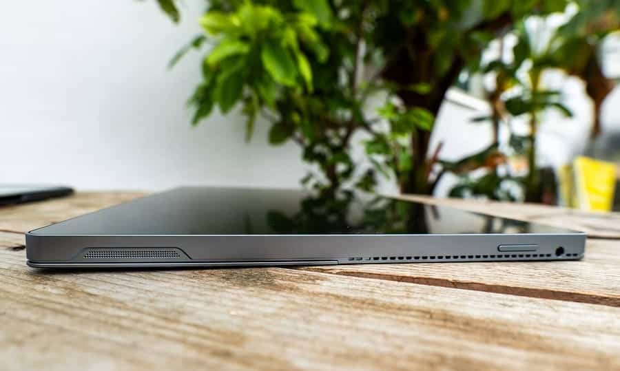 صورة لـ مُراجعة Huion Kamvas Studio 16: أفضل كلوحة رسم بدلًا من الكمبيوتر اللوحي | 1TDBvb-N446VBxsNPepsFSg-DzTechs