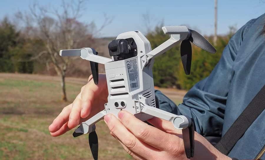 صورة لـ مُراجعة Potensic Atom: طائرة مُسيَّرة مُذهلة ومسيورة التكلفة لمُنافسة DJI | 1cTXebEfj3SIDoJst9-uKLg-DzTechs