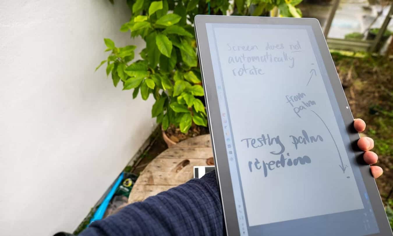 صورة لـ مُراجعة Huion Kamvas Studio 16: أفضل كلوحة رسم بدلًا من الكمبيوتر اللوحي | 1tFji-rhbOTVv7_OD2-BCjQ-DzTechs