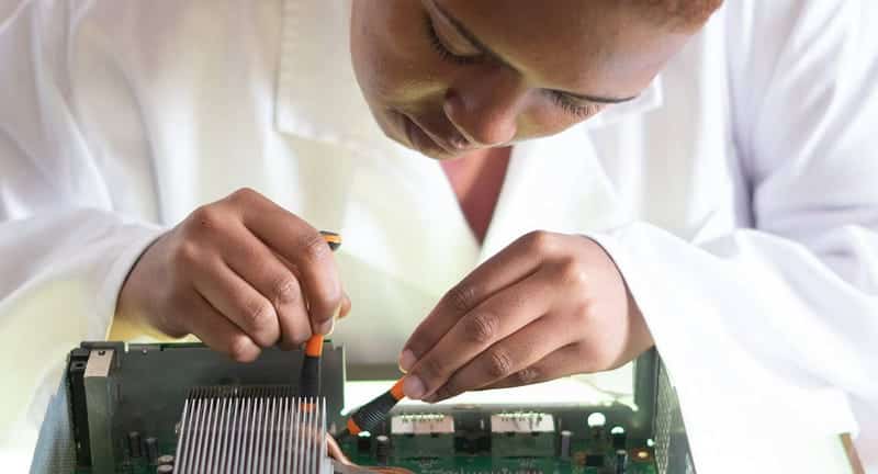 صورة لـ هل لم يتم إكتشاف بطاقة الرسومات بواسطة Windows؟ طرق لإصلاح المُشكلة | 1G4ntHbIQRas7ik4yILYyNg-DzTechs