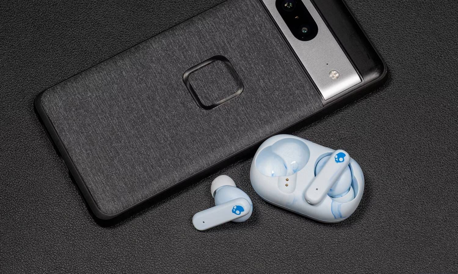 صورة لـ هل ستشتري سماعات أذن تأتي مع علبة شحن بدون غطاء؟ | 1gnAM4pMX9BTaQPoO_kfipA-DzTechs