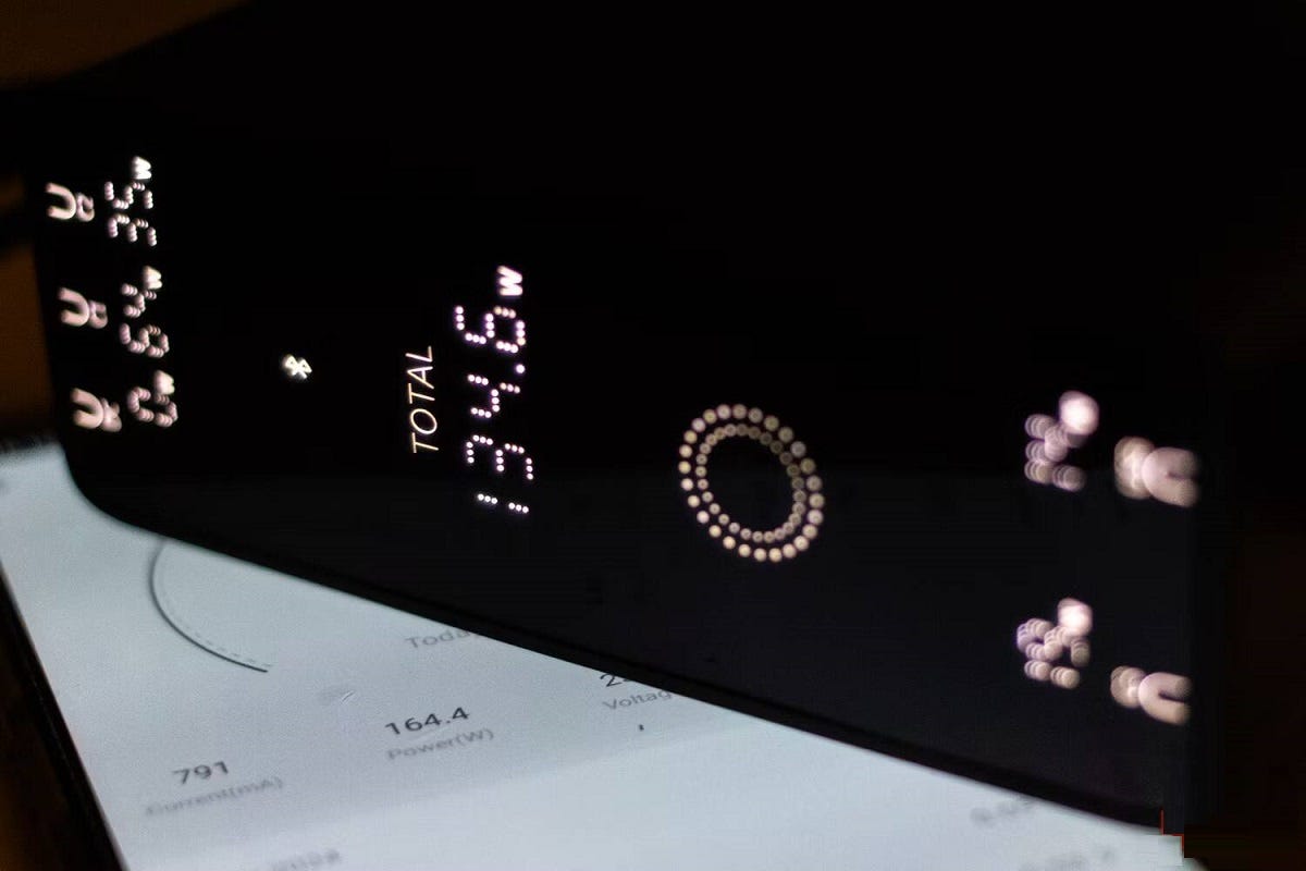 صورة لـ إضافة ميزات مُفيدة إلى الشاحن: هل يحتاج كل شيء إلى تطبيق مُرتبط به؟ | 1O_tebxXJn9S70PlWgcZ5Vg-DzTechs