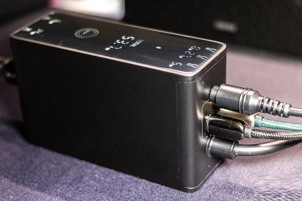 صورة لـ إضافة ميزات مُفيدة إلى الشاحن: هل يحتاج كل شيء إلى تطبيق مُرتبط به؟ | 1bvK50vpcpcCW0he-SvGQJg-DzTechs