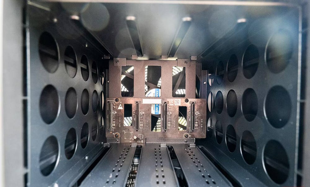 صورة لـ مُراجعة Ugreen NASync DXP4800 Plus: مُكوِّنات مُمتازة وبرمجيات واعدة | 1oTzY-TffmbK9h1QIGBszuQ-DzTechs