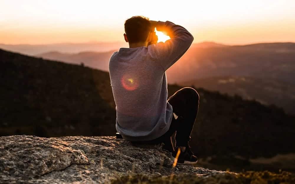 صورة لـ طرق فعالة لالتقاط لقطات مضيئة باستخدام هاتفك الذكي | 17T9Z61N-50yoKX1euQRG8Q-DzTechs