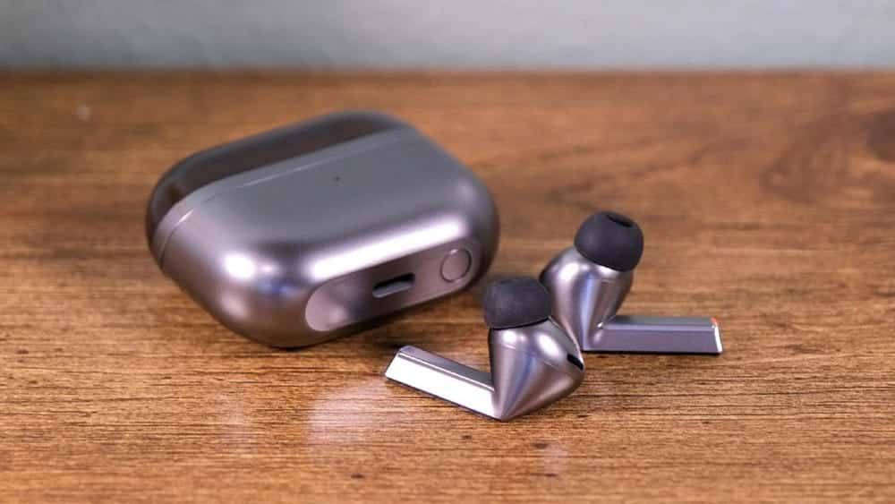 صورة لـ تجربة Samsung Galaxy Buds 3 Pro: تصميم مألوف وأداء مُميز | 18JMYg59V58dchNgS4QGU5A-DzTechs