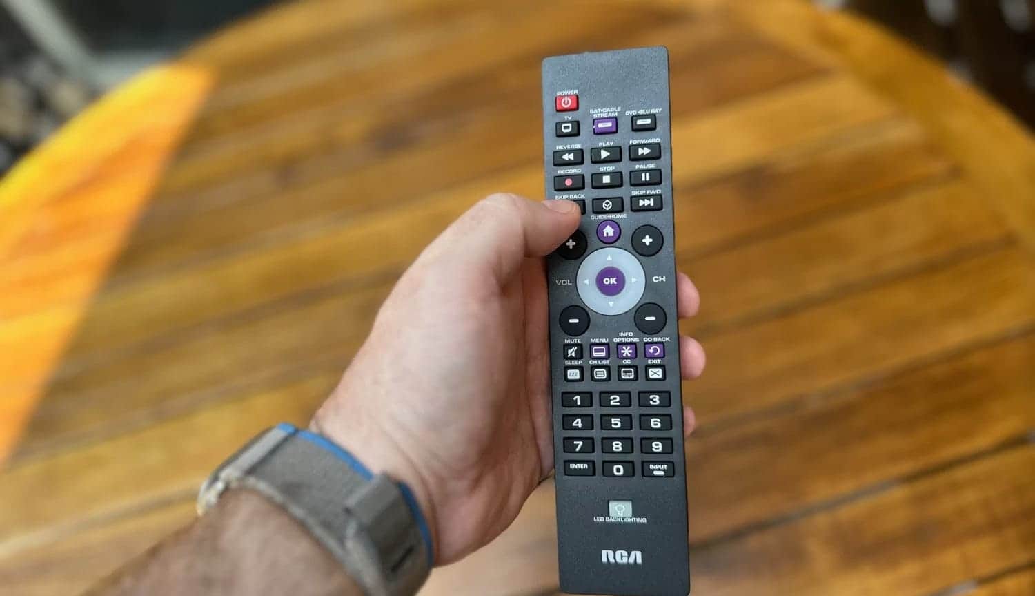 صورة لـ إليك حل بديل لجهاز التحكم عن بُعد المفقود: استخدم جهاز التحكم العالمي RCA | 1TRXNI-P4IbsJ-XiAsZGuHA-DzTechs