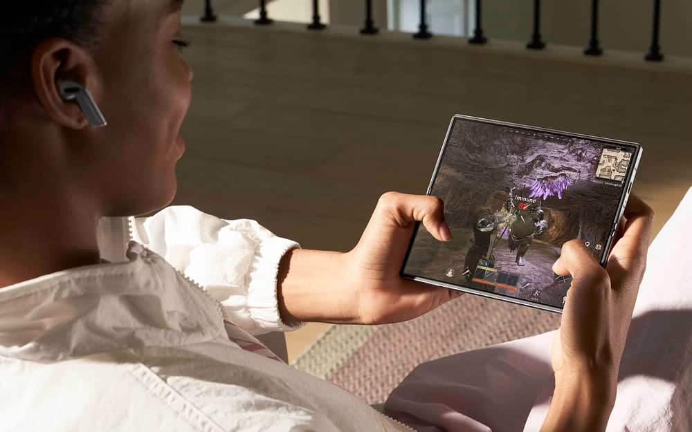 صورة لـ الميزات التي تجعل هاتف Galaxy Z Fold 6 أفضل هاتف قابل للطي | 1oP-7BSOtC9HlxoIeNksYwA-DzTechs