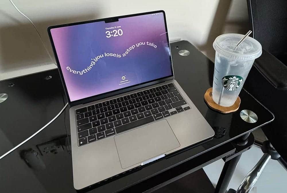 صورة لـ طرق جرَّبتها لحماية الـ MacBook من السقوط والخدوش | 1Lg1li7wenQw_zDhB7oxQdw-DzTechs