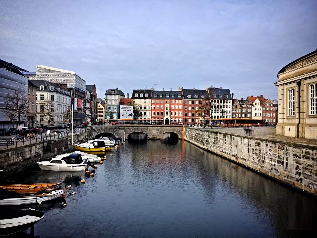 صورة لـ التقاط صور معمارية مُذهلة باستخدام الهاتف الذكي | 1jveB5BSqod8QVZbSjrAEbQ-DzTechs