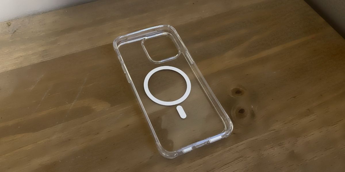 <strong>حافظة</strong> هاتف ايفون 14 برو ماكس من ام كيكي