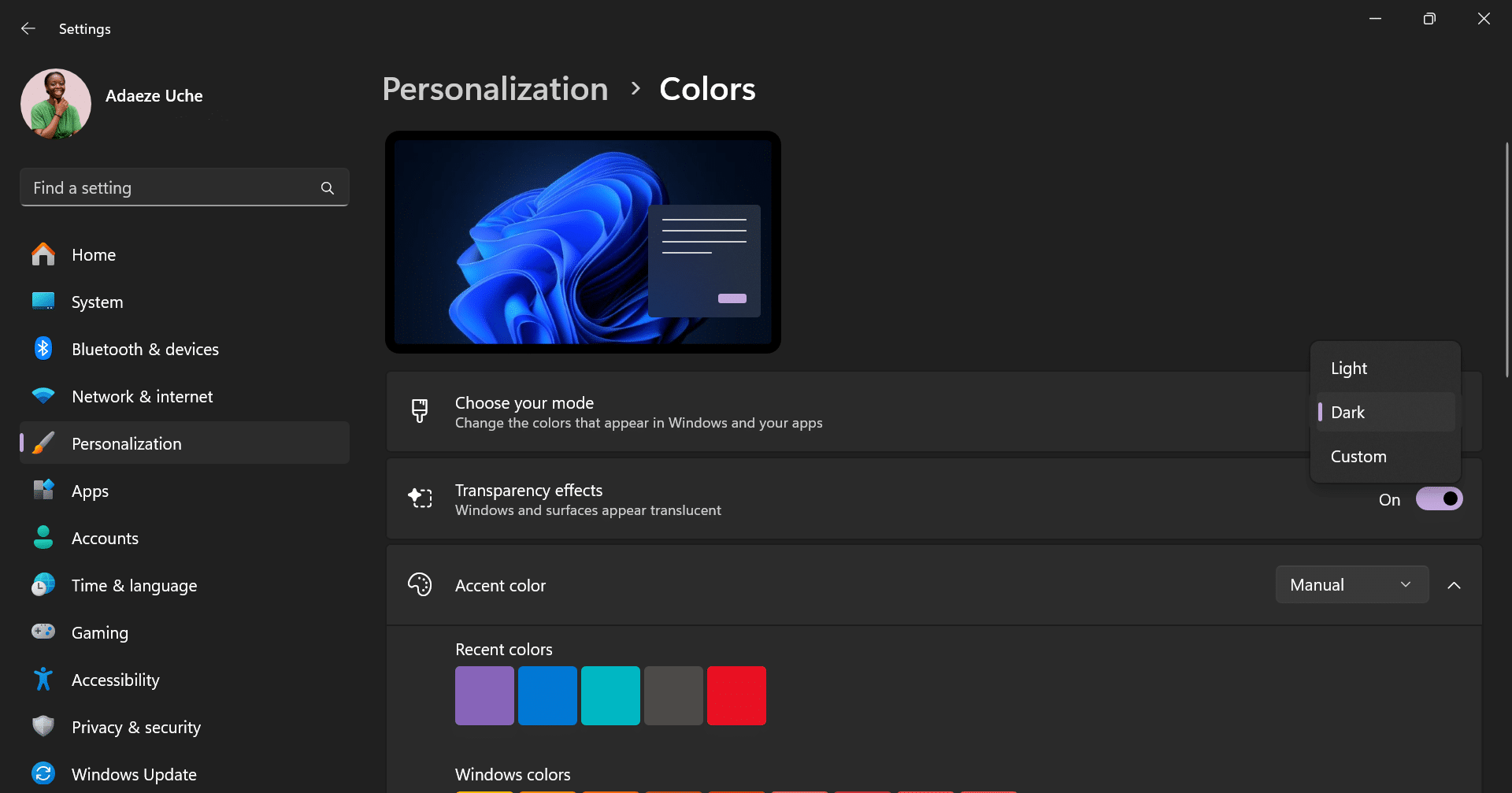 لقطة شاشة توضح أوضاع الألوان الثلاثة في تطبيق إعدادات Windows