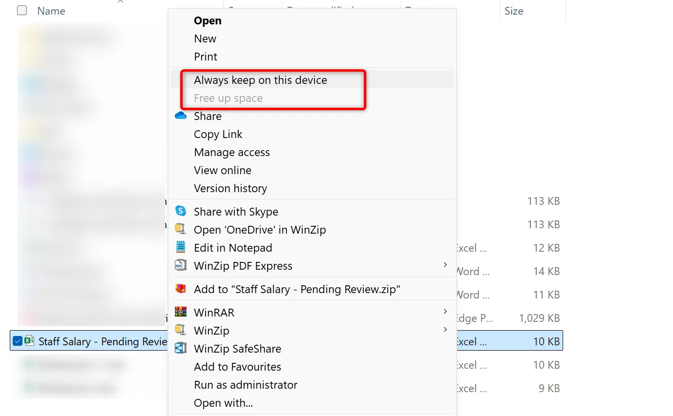 خيارات للاحتفاظ بملف OneDrive عبر الإنترنت فقط أو تنزيله على جهاز الكمبيوتر.