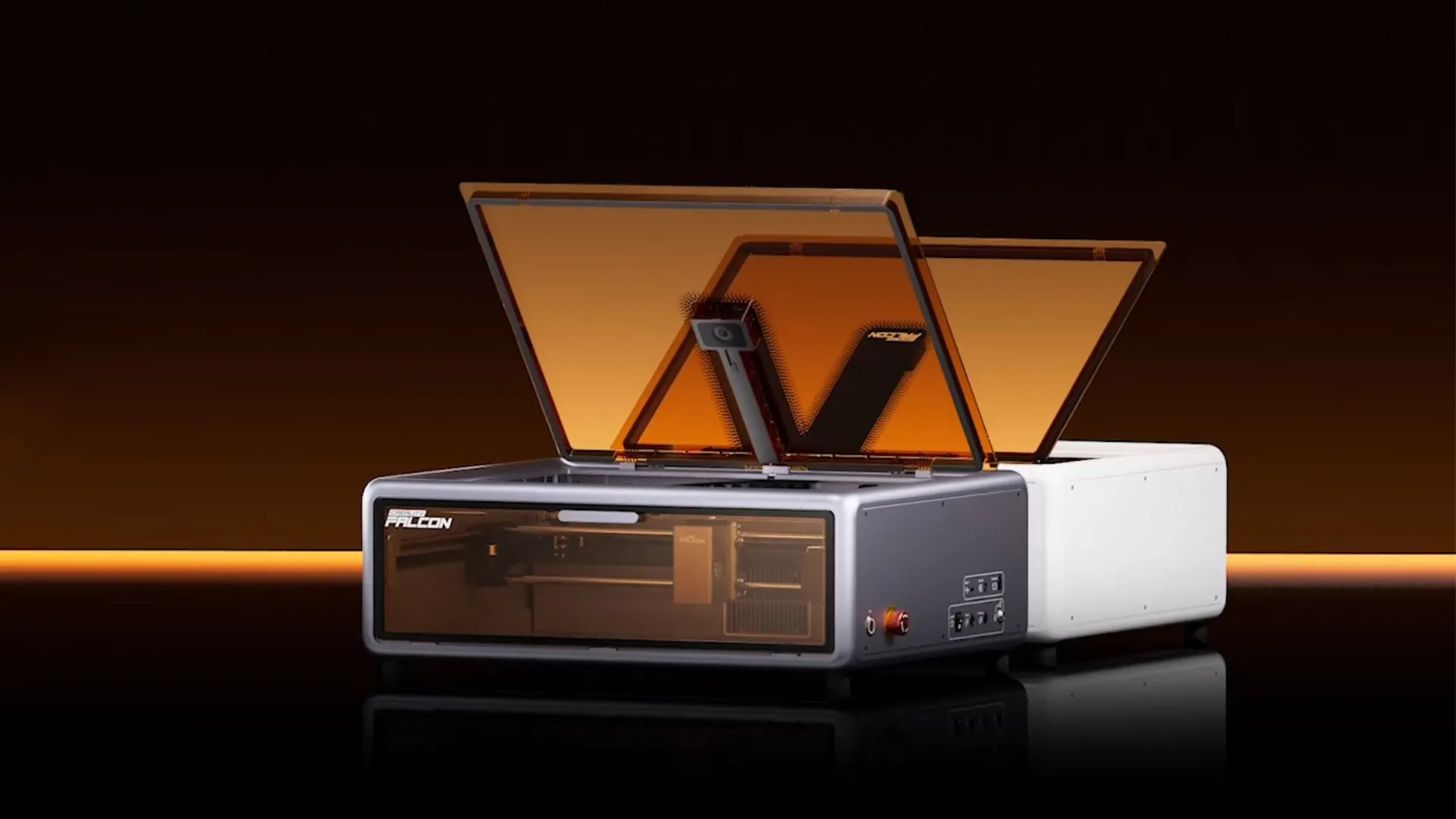 آلة النقش والقطع بالليزر كرياليتي فالكون ايه 1 باللونين الفضي والأبيض