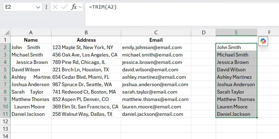 بيانات في عمود مساعد مع إزالة المسافات الزائدة.