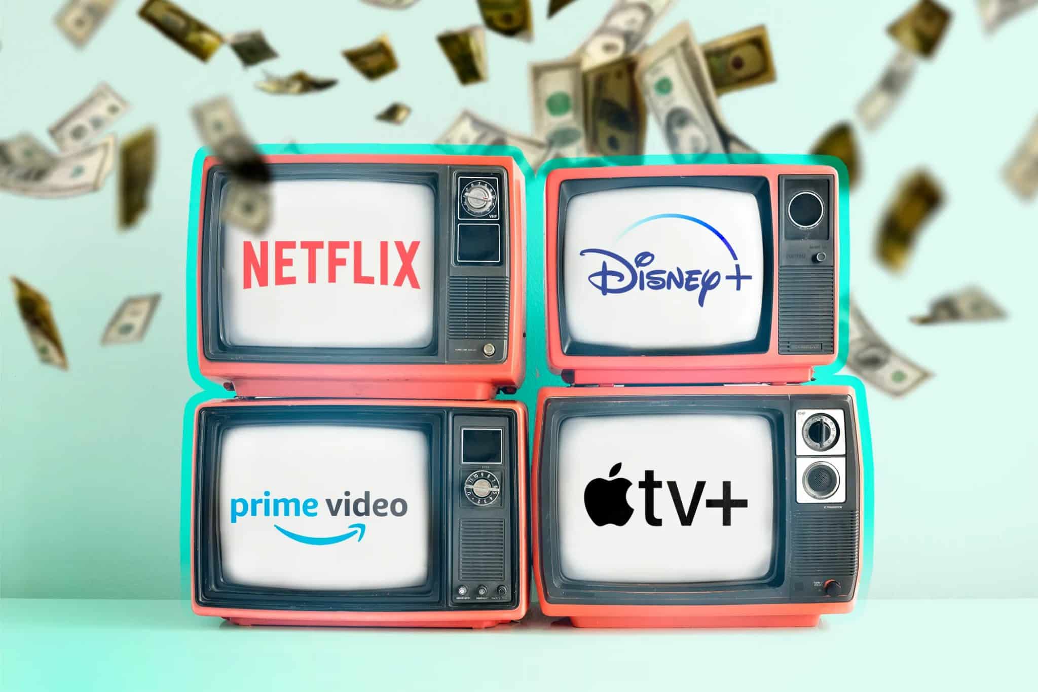 أربعة تلفزيونات تعرض شعارات خدمات البث مع بعض الأوراق النقدية المتساقطة.