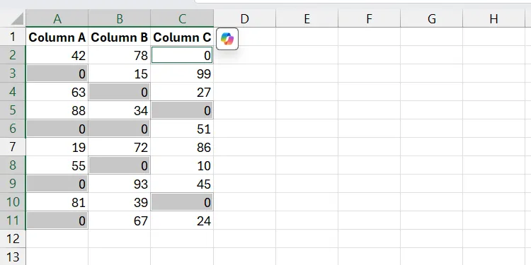 الخلايا الفارغة مملوءة باستخدام ميزة 'الانتقال إلى خاص' في Excel.