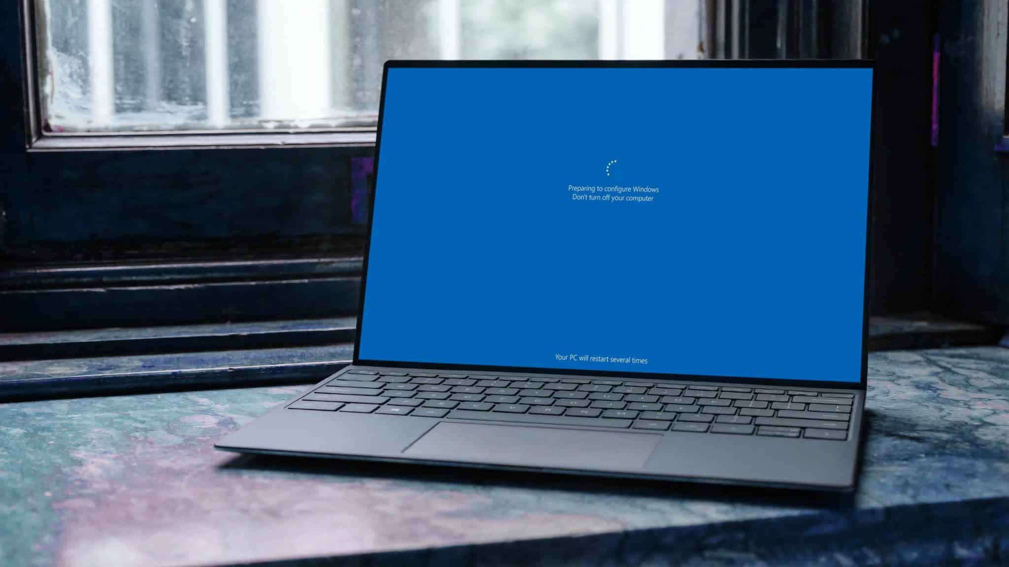 Windows 11 Laptop installing updates