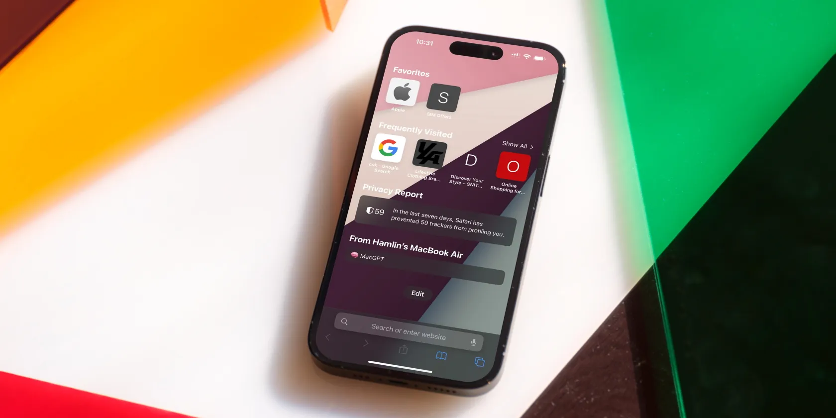 Safari يعمل على iPhone 14 Pro