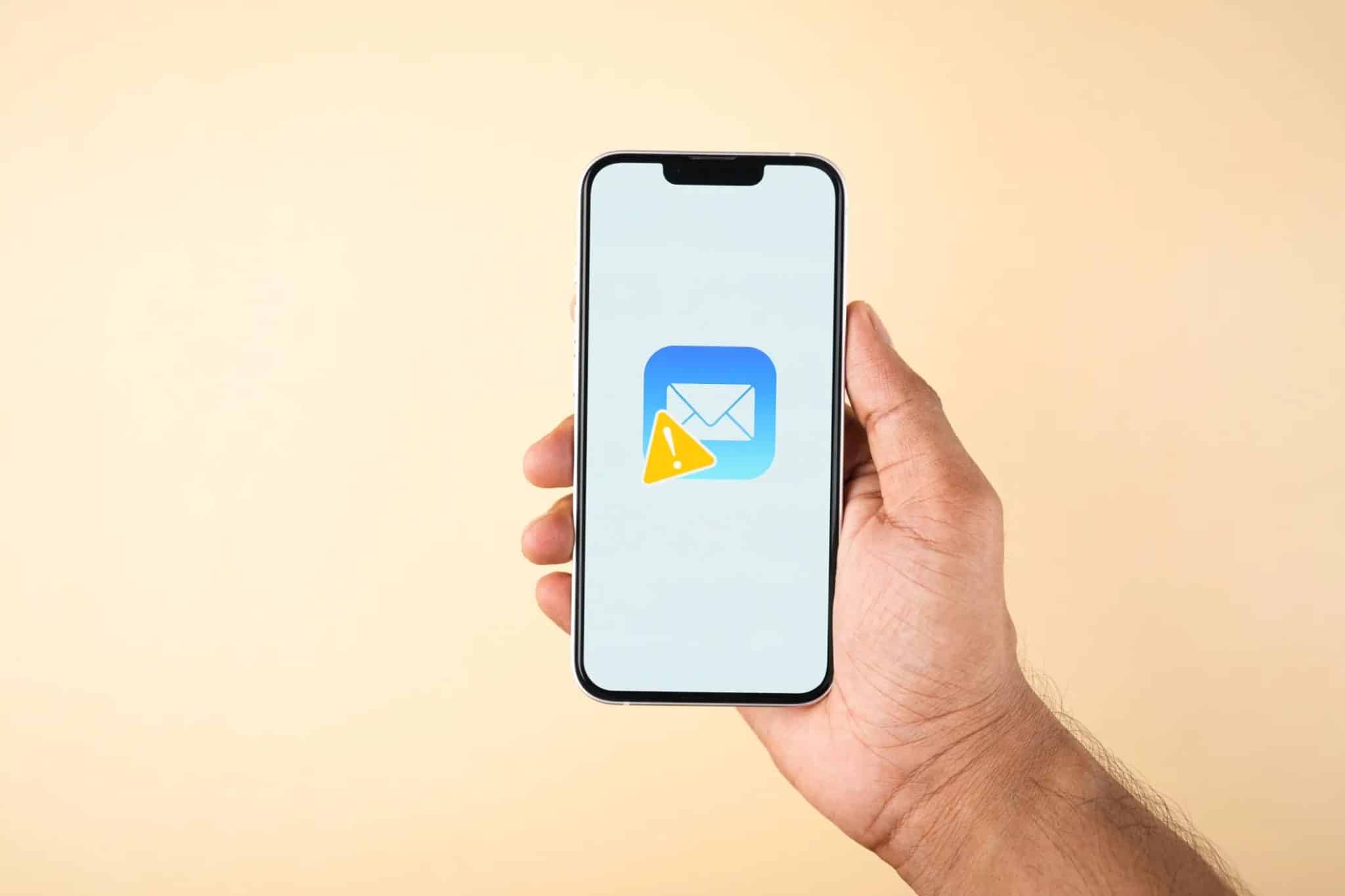 شعار تطبيق البريد الإلكتروني الخاص بـ iPhone مع تحذير