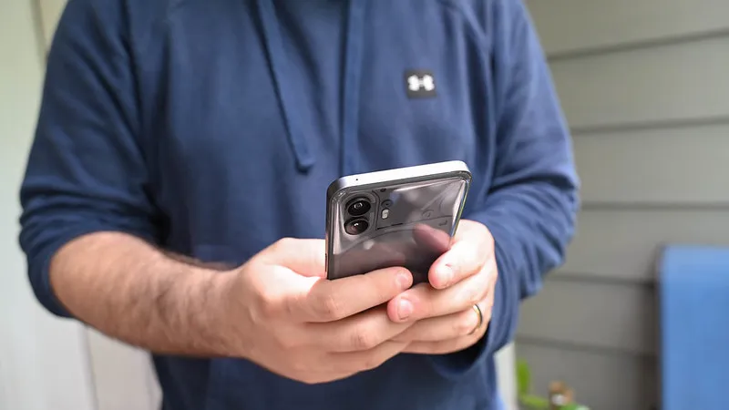 Three Samsung Galaxy Z Fold5 phones-4.jpg