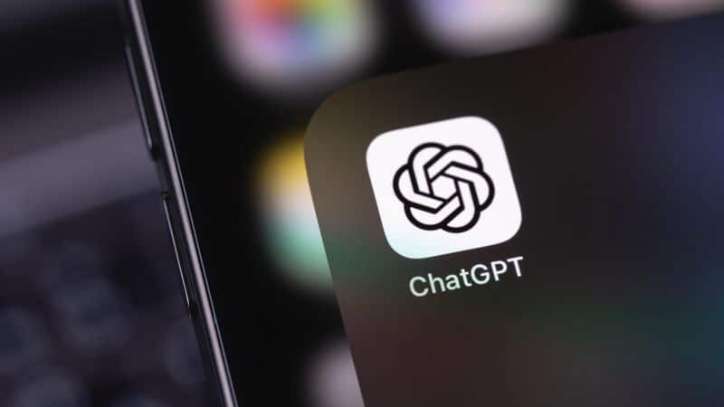 تطبيق ChatGPT على جهاز iPhone