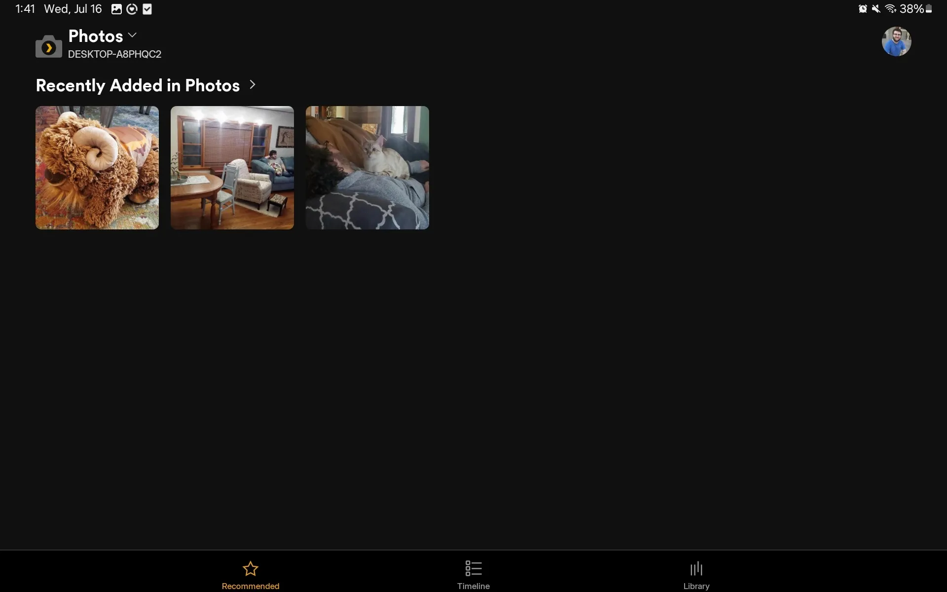 الوصول إلى مكتبة من الصور في تطبيق Plex Photos
