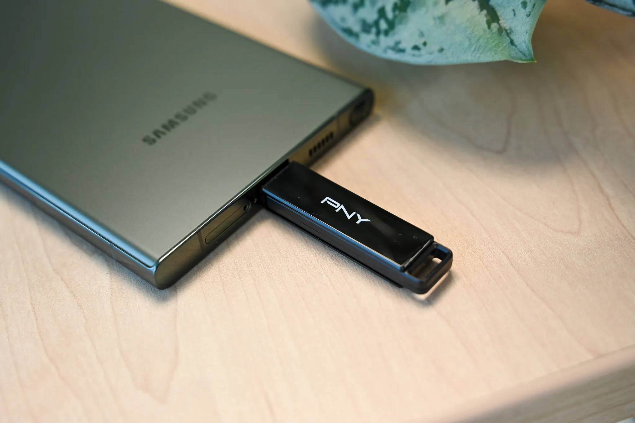 The PNY Elite X Type C flash drive plugged into a Samsung phone-2.jpg