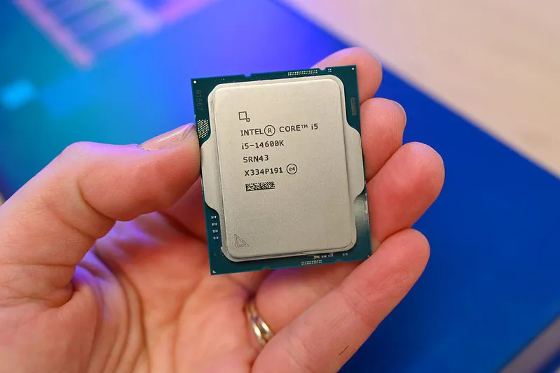Front of the Intel Core i5 Gen 14 CPU-2