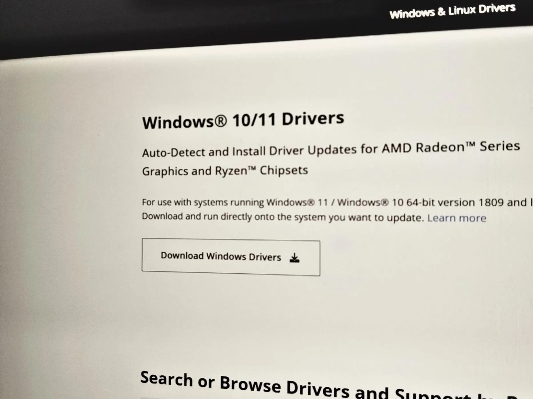 صفحة ويب لبرامج تشغيل معالج AMD وبطاقات الرسومات لنظام التشغيل Windows